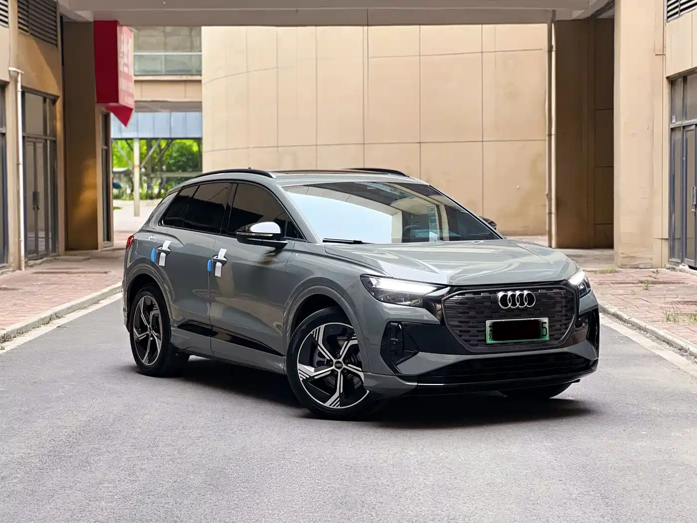 Audi Q4 e-tron 2024 40 e-tron Creation Edition фото 3