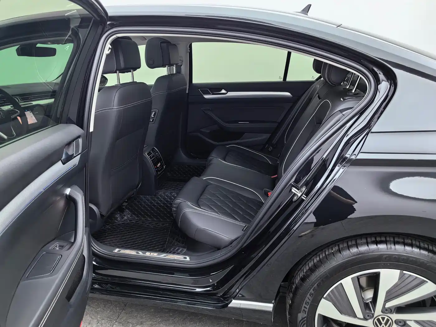 Volkswagen Magotan GTE Plug-in Hybrid, миниатюра 15