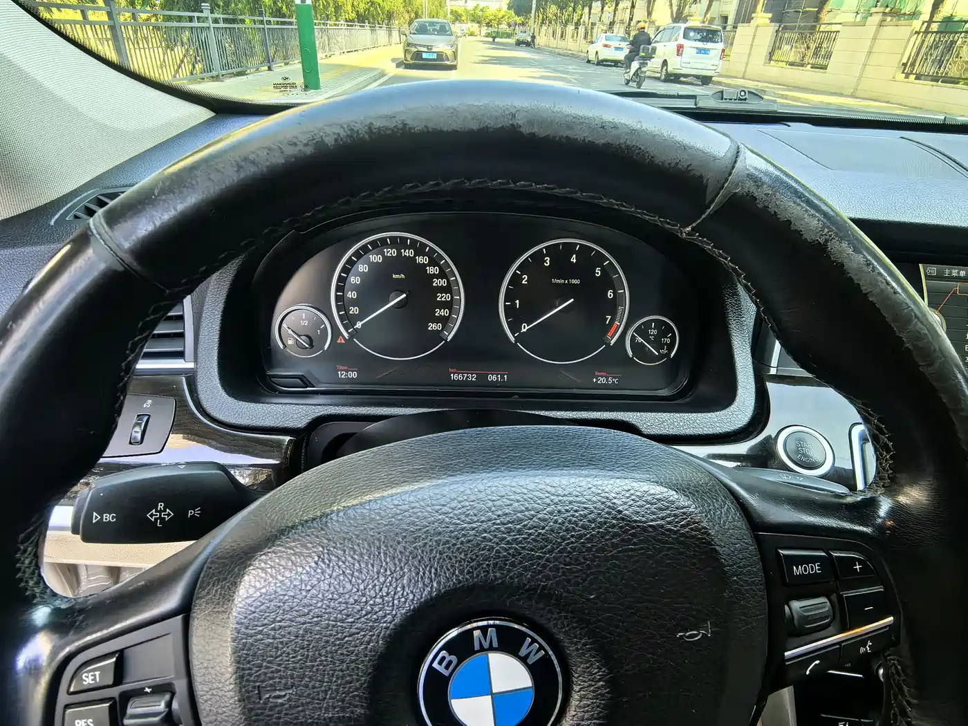 BMW 5 Series GT 2013 535i xDrive Luxury фото 10