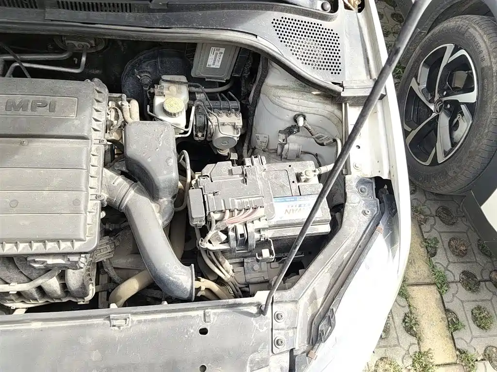 Volkswagen Santana 2016 1.6L Manual Comfort Edition фото 24