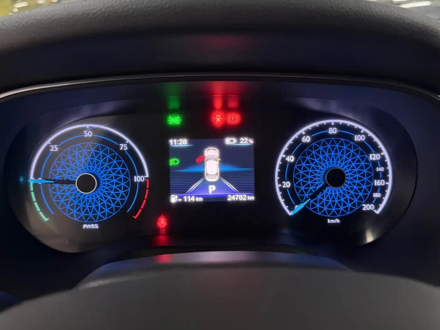 Hongqi E-QM5 2023 620km PLUS фото 12