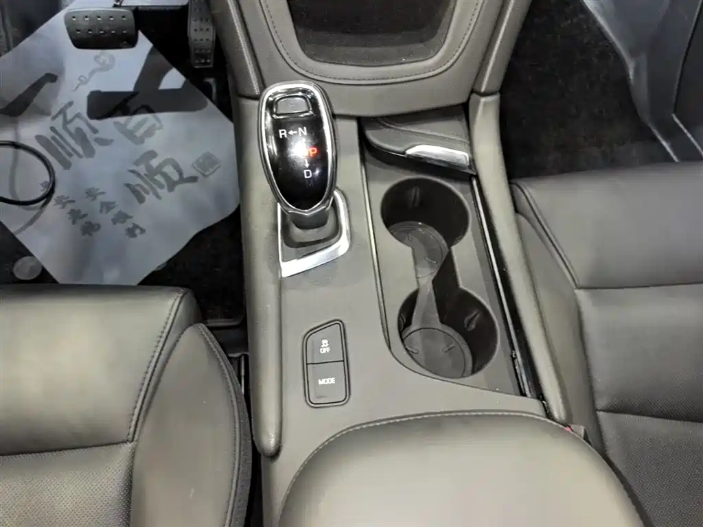 Cadillac XT5 2016 25T Luxury Model фото 14