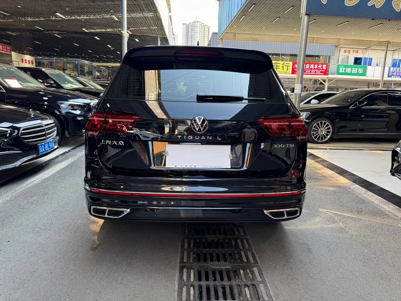 Volkswagen Tiguan L 2024 330TSI Automatic 2WD R-Line Premium Enjoyment Edition фото 5
