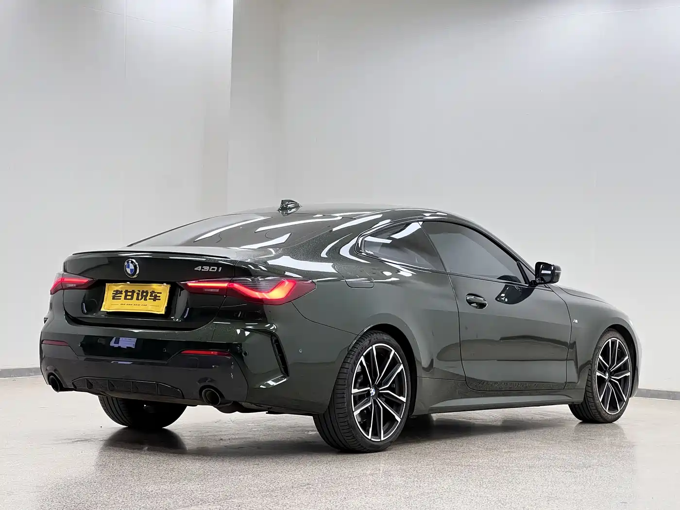 BMW 4 Series 2022 Second Facelift 430i M Sport Shadow Edition фото 7