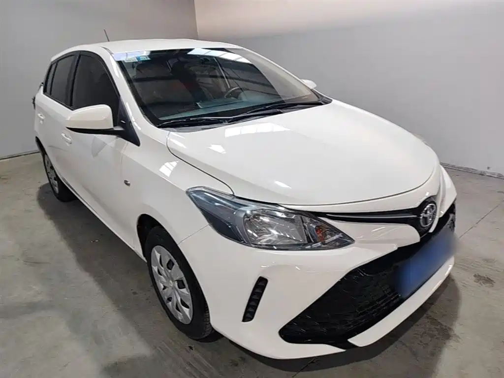 Toyota Vios FS 2017 1.5L CVT Fengchi Edition фото 4