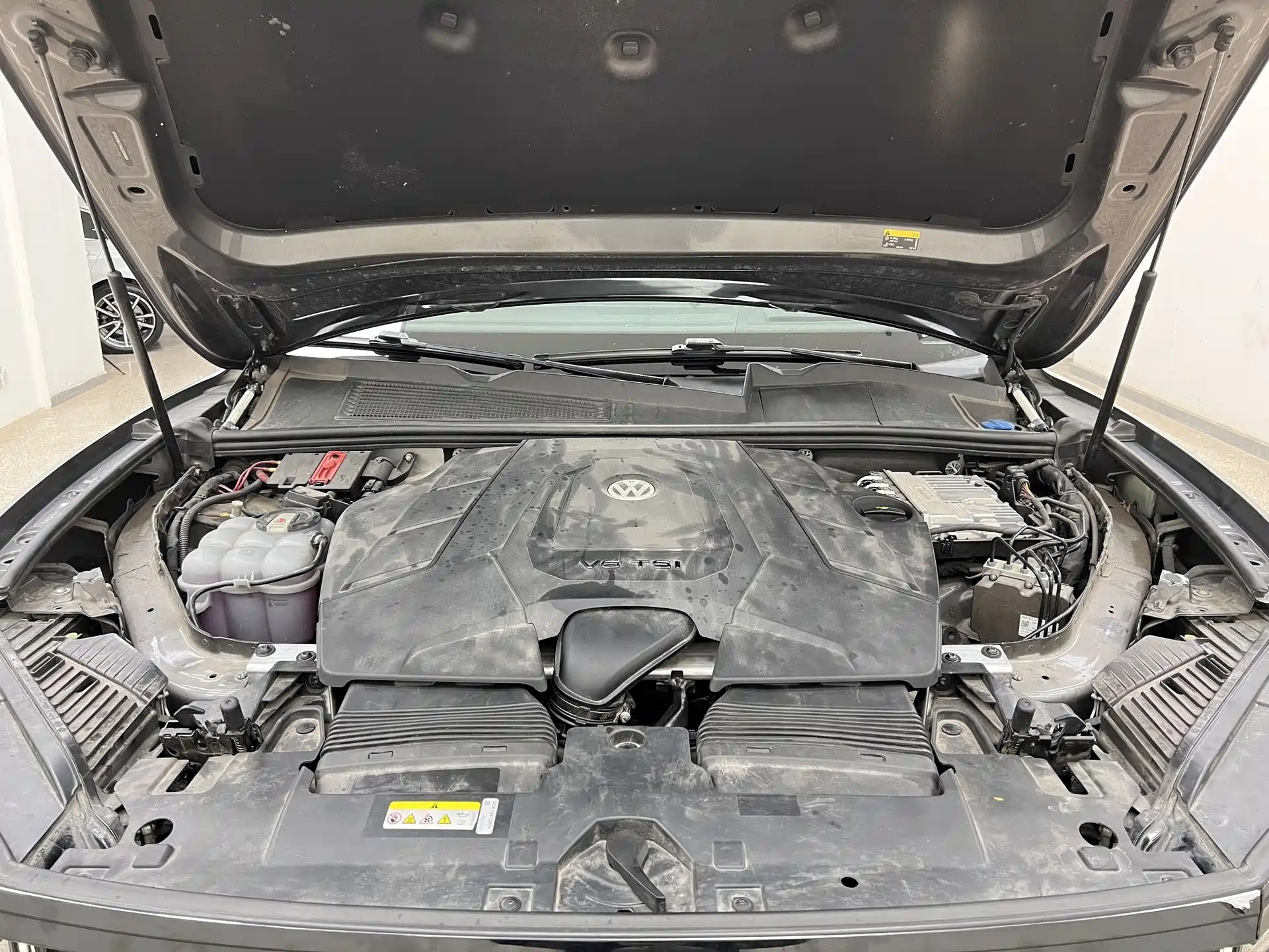 Фото 31 - Volkswagen Touareg