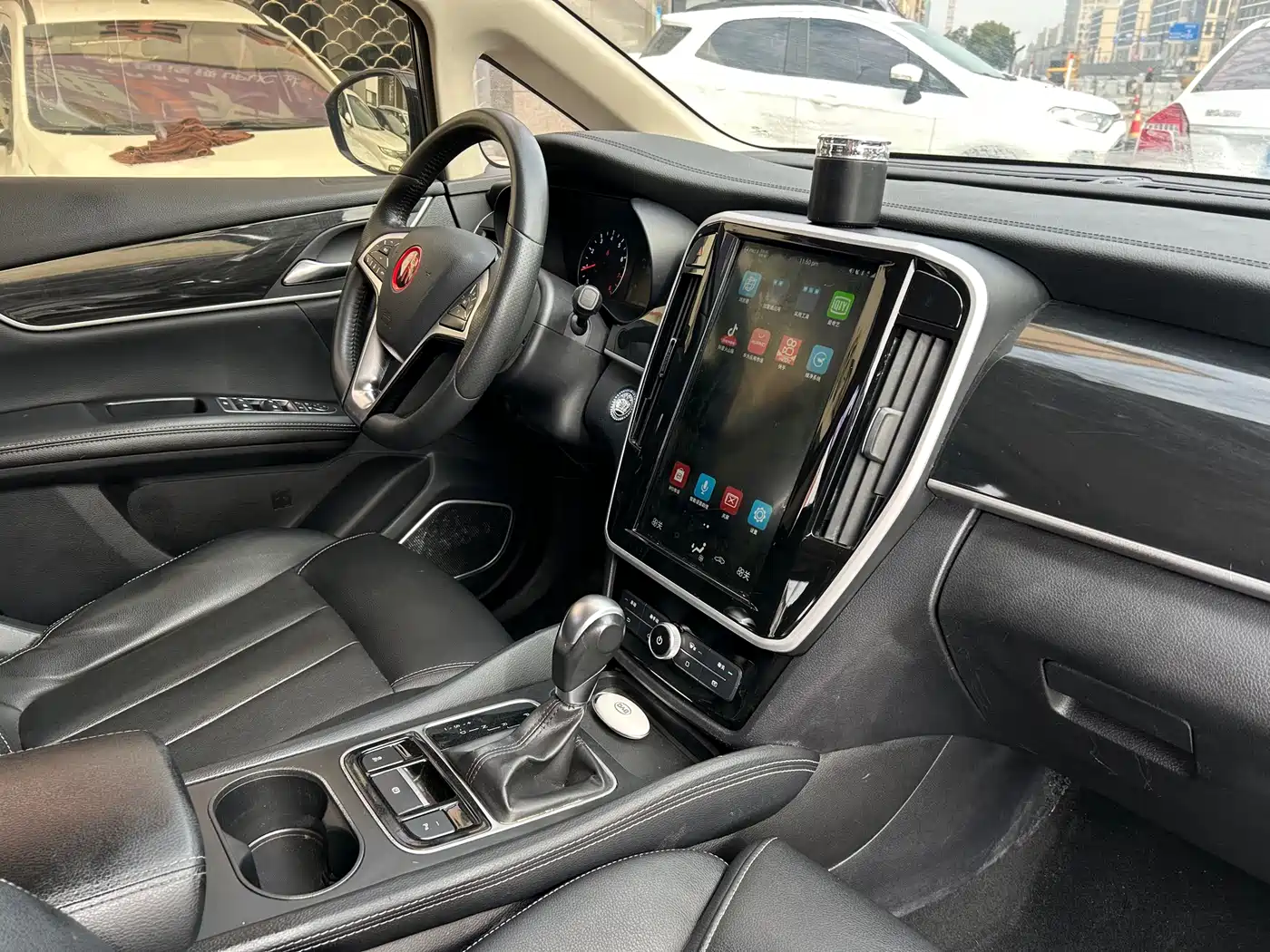 BYD Song MAX 2018 1.5T Auto Smart Connected Elite 6-Seater фото 15