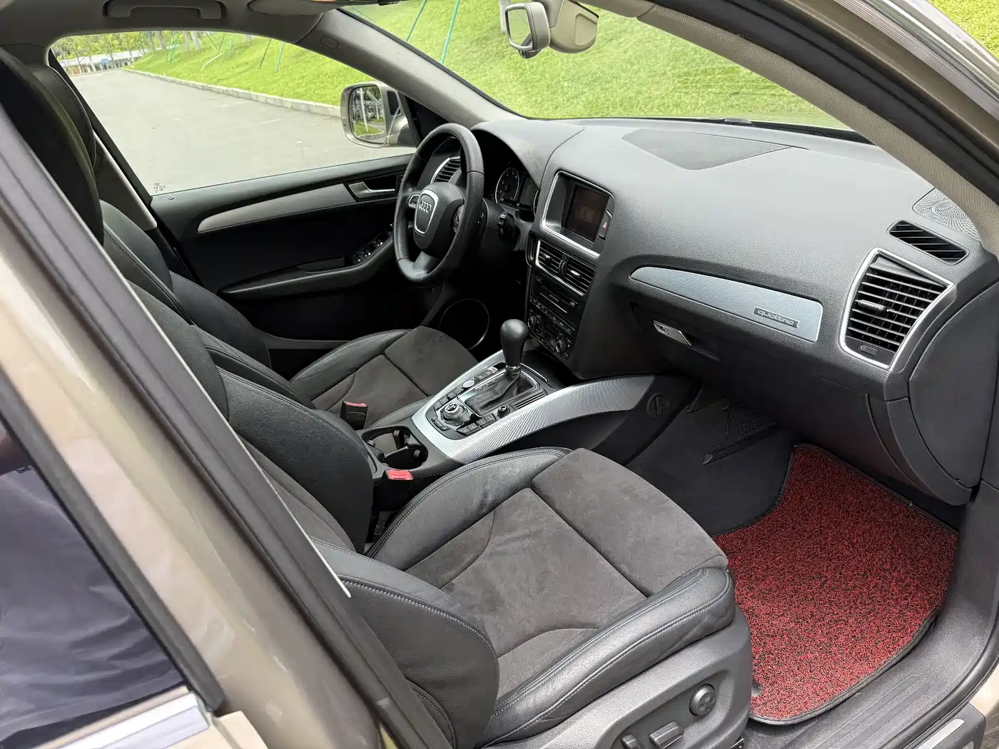 Audi Q5 2011 2.0TFSI Luxury фото 15