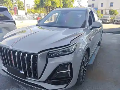Hongqi HS5