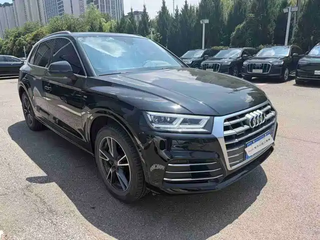 Audi Q5L 2018 40 TFSI Premium Fashion China VI — фото 2