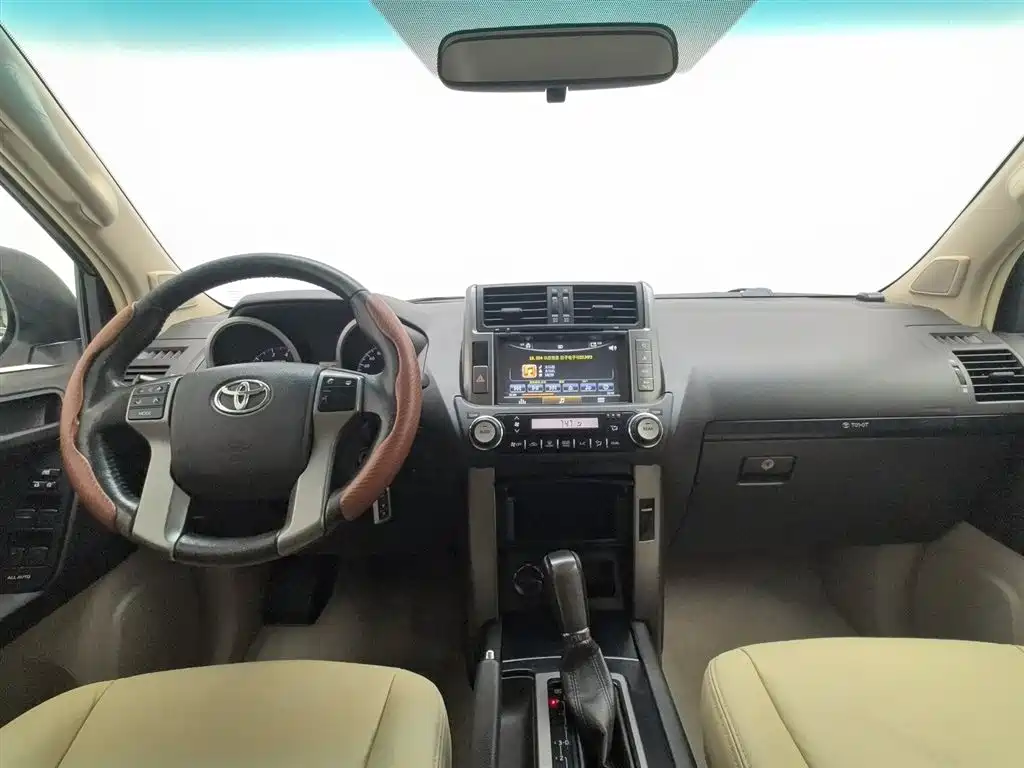 Toyota Prado (Import) 2010 2.7L Automatic Standard фото 5