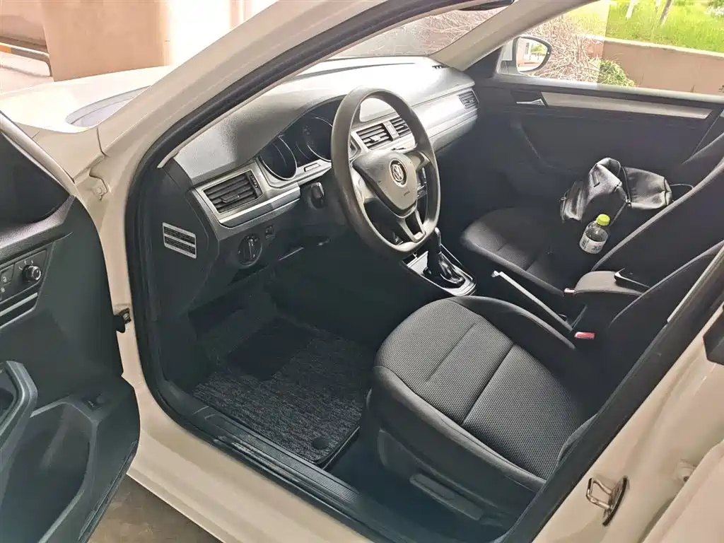 Volkswagen Bora 2016 Model 1.6L Automatic Fashion фото 12