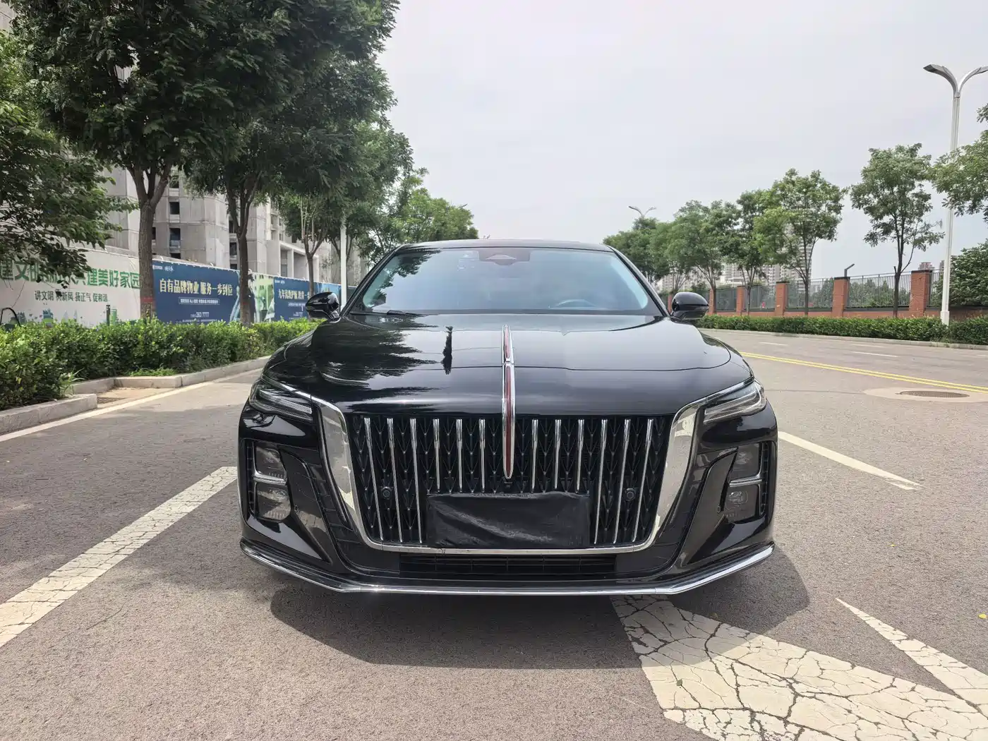 Hongqi H5 2024 2.0T Automatic Smart Connect Flag Smooth Edition фото 3