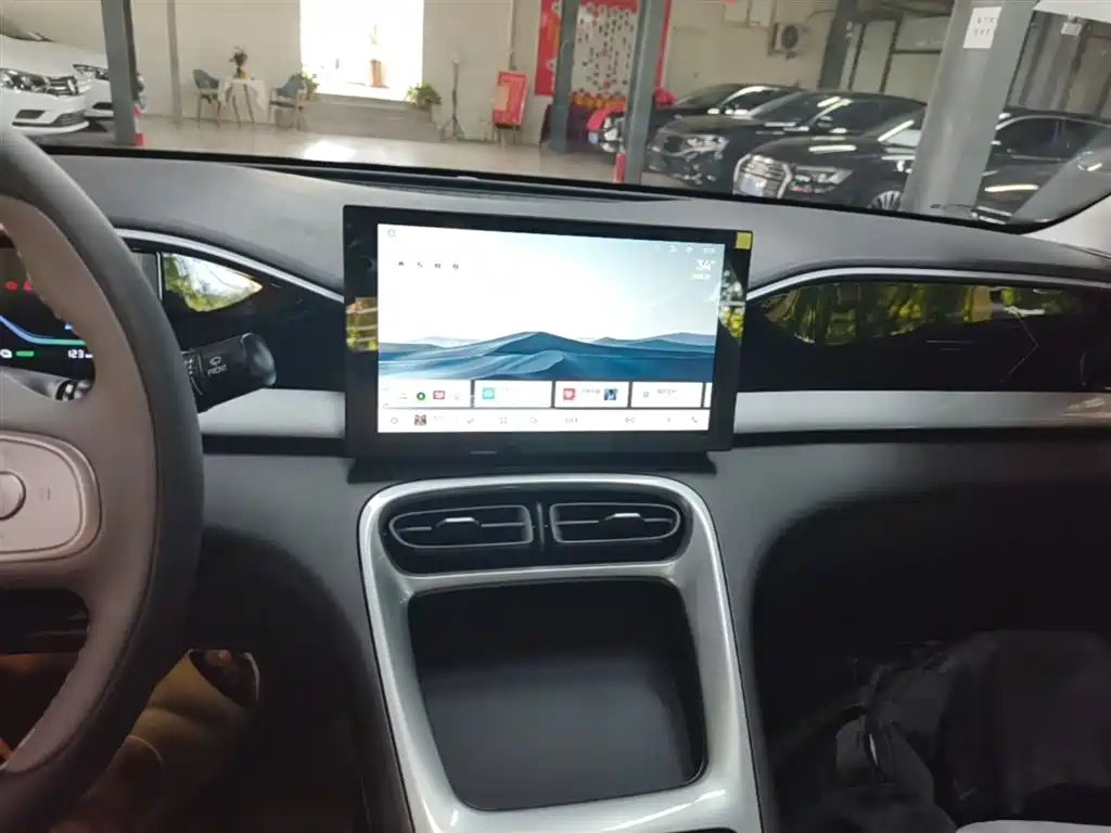Geely Galaxy Starry Wish 2026 Edition 310km Youth Version фото 13