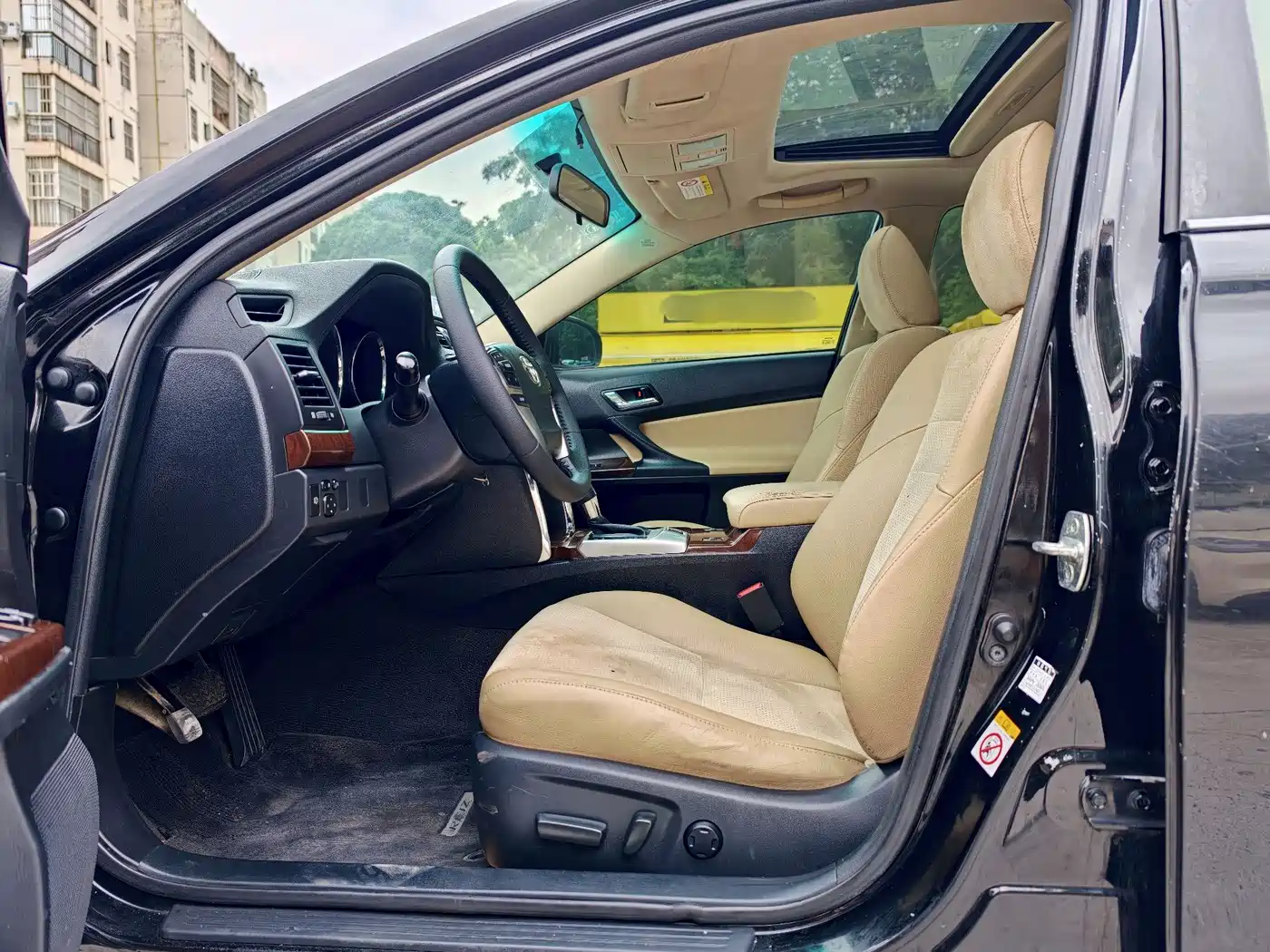 Toyota Reiz 2013 2.5V Premium Edition фото 4