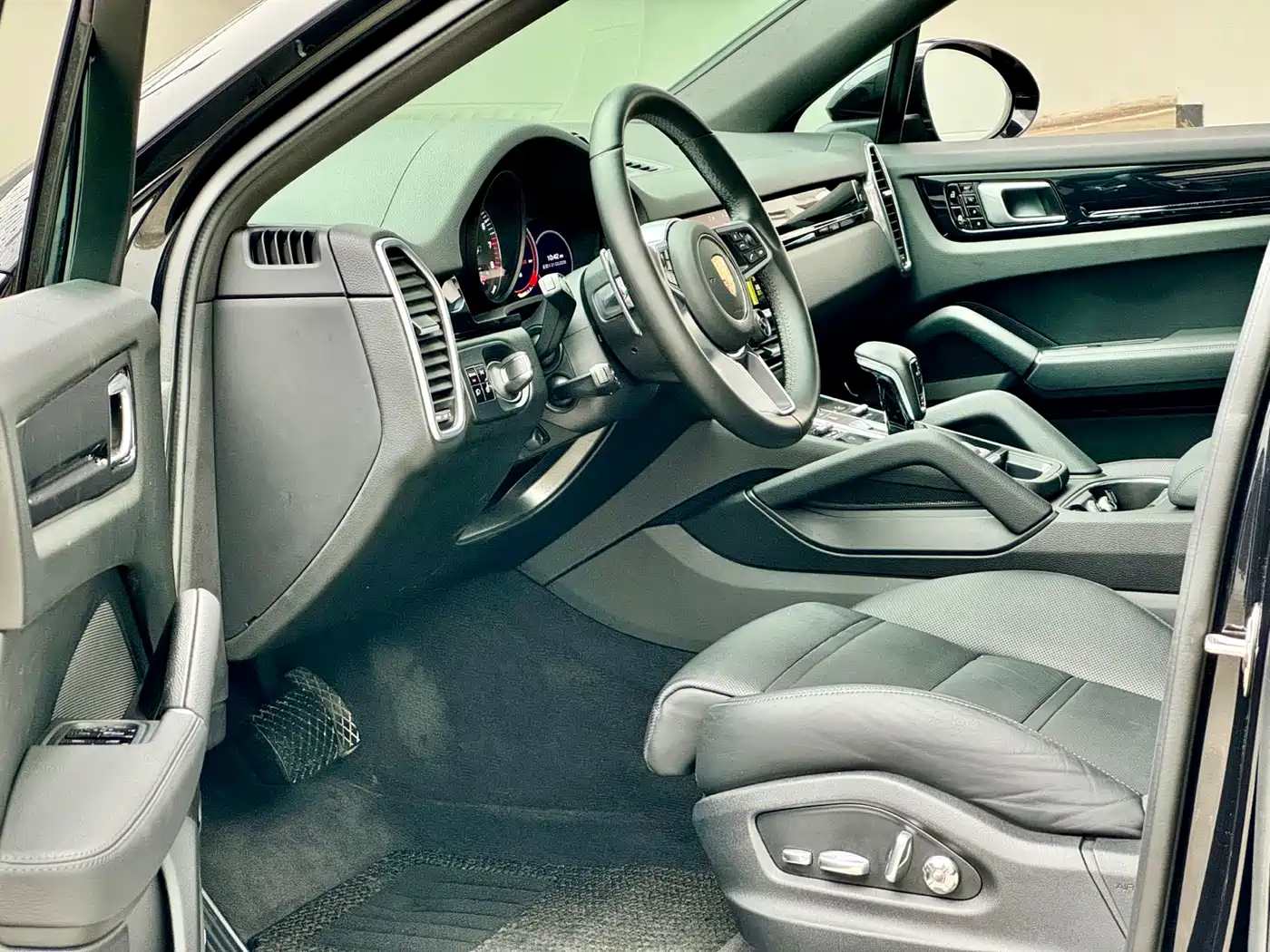 PORSCHE CAYENNE NEW ENERGY