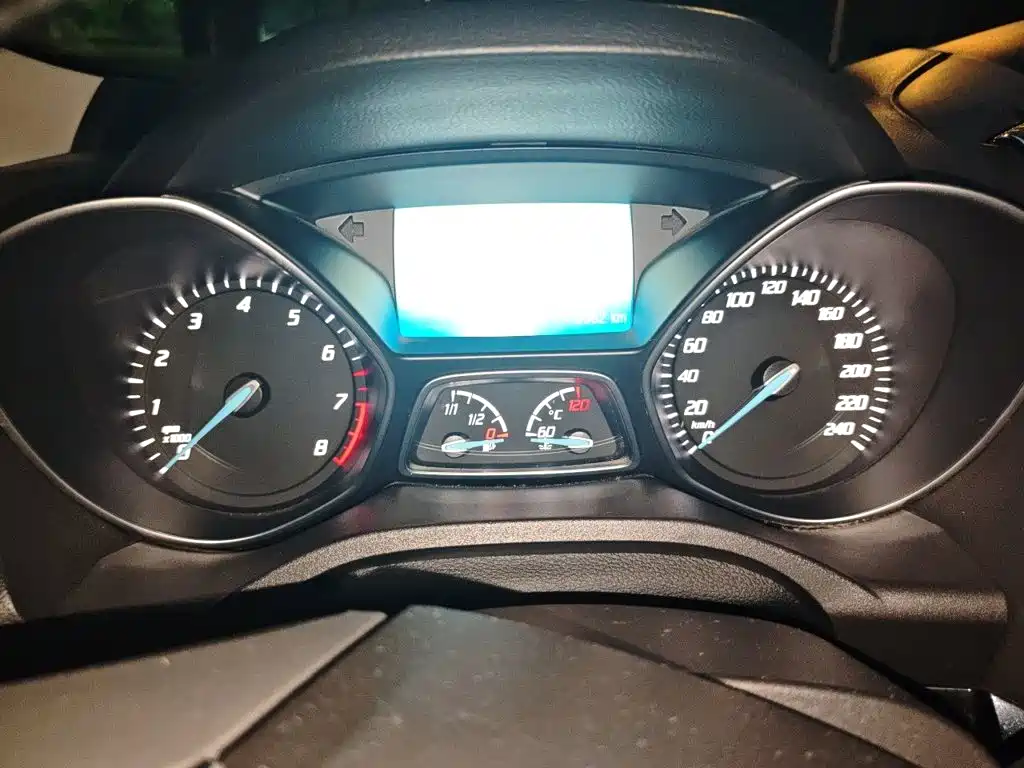 Фото 8 - Ford Kuga