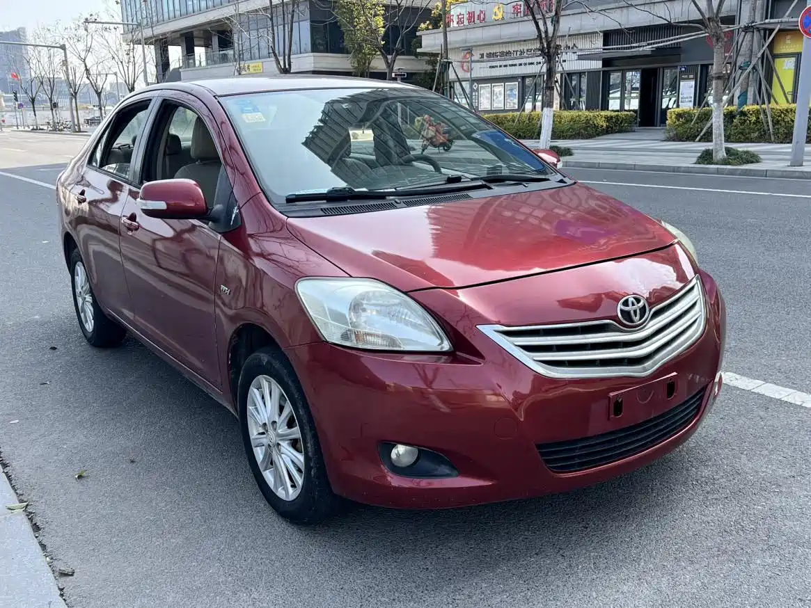 Toyota Vios 2010 Model 1.6L GL-i AT фото 3