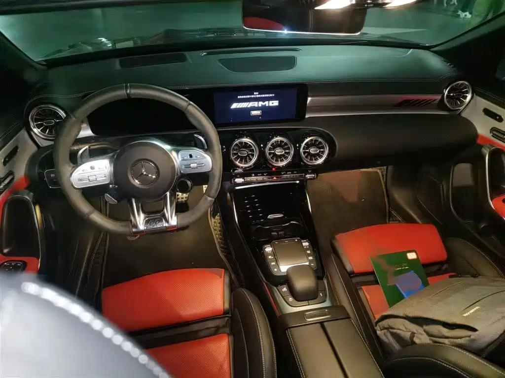 MERCEDES-BENZ CLA AMG