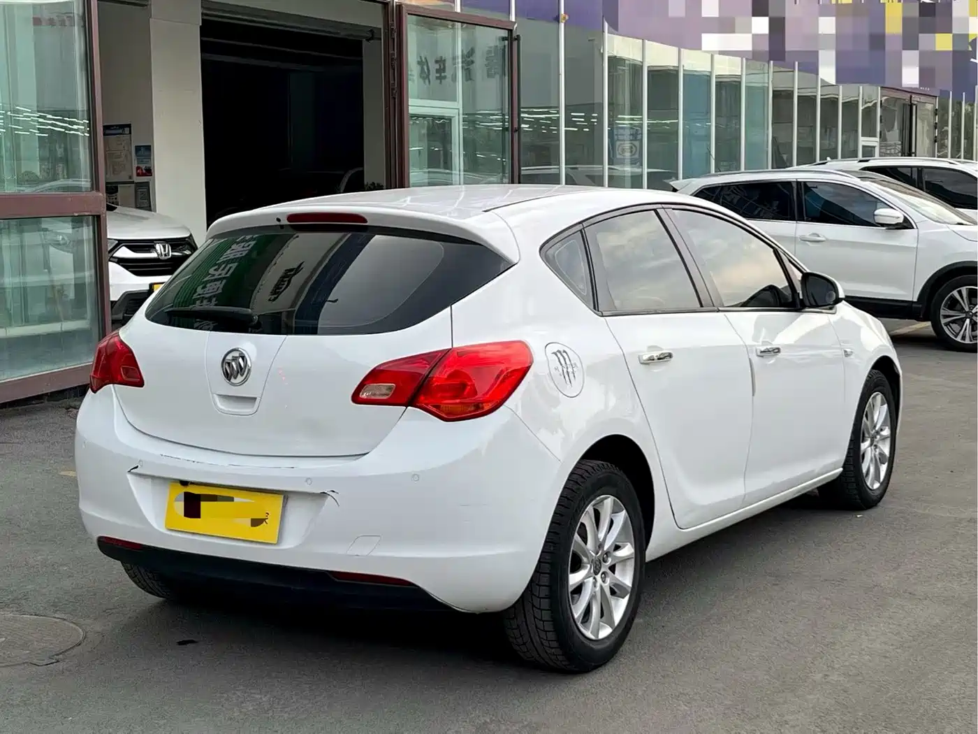 Buick Excelle 2013 Model XT 1.6L Automatic Fashion фото 9