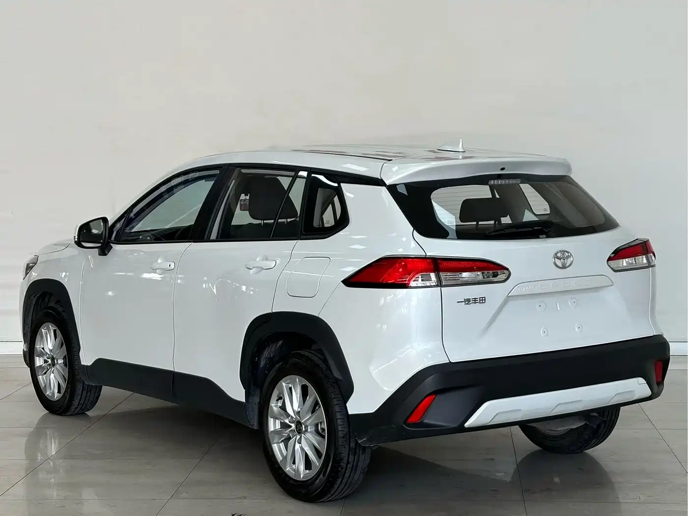 Toyota Corolla Cross 2023 2.0L Pioneer Edition фото 4