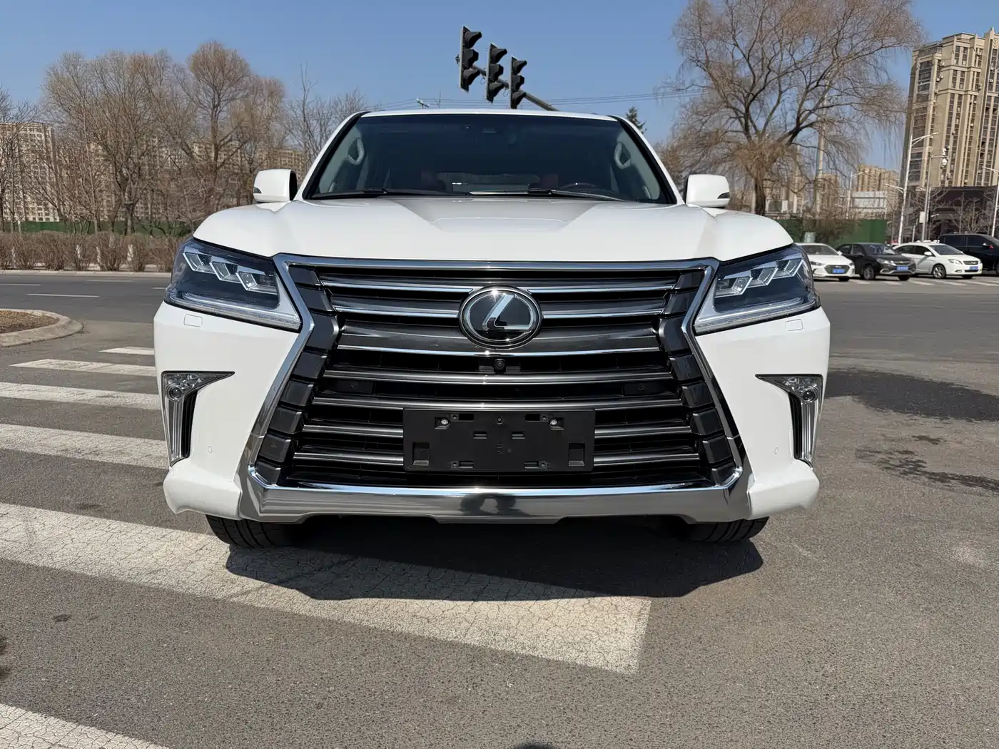 Lexus LX 2019 570 Prestige Luxury Edition фото 4