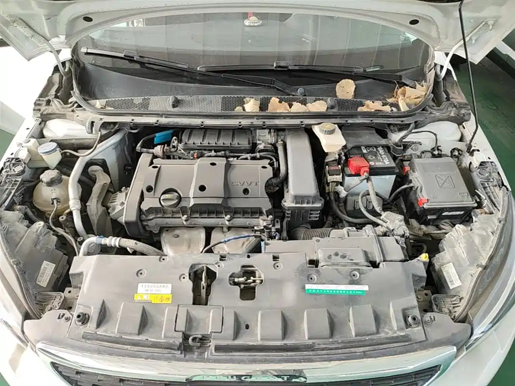 Peugeot 308 2016 1.6L Manual Fashion фото 20