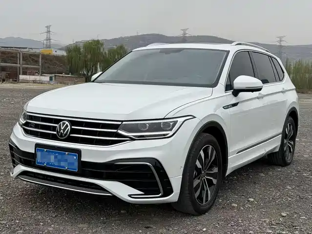 VOLKSWAGEN TIGUAN L 2024