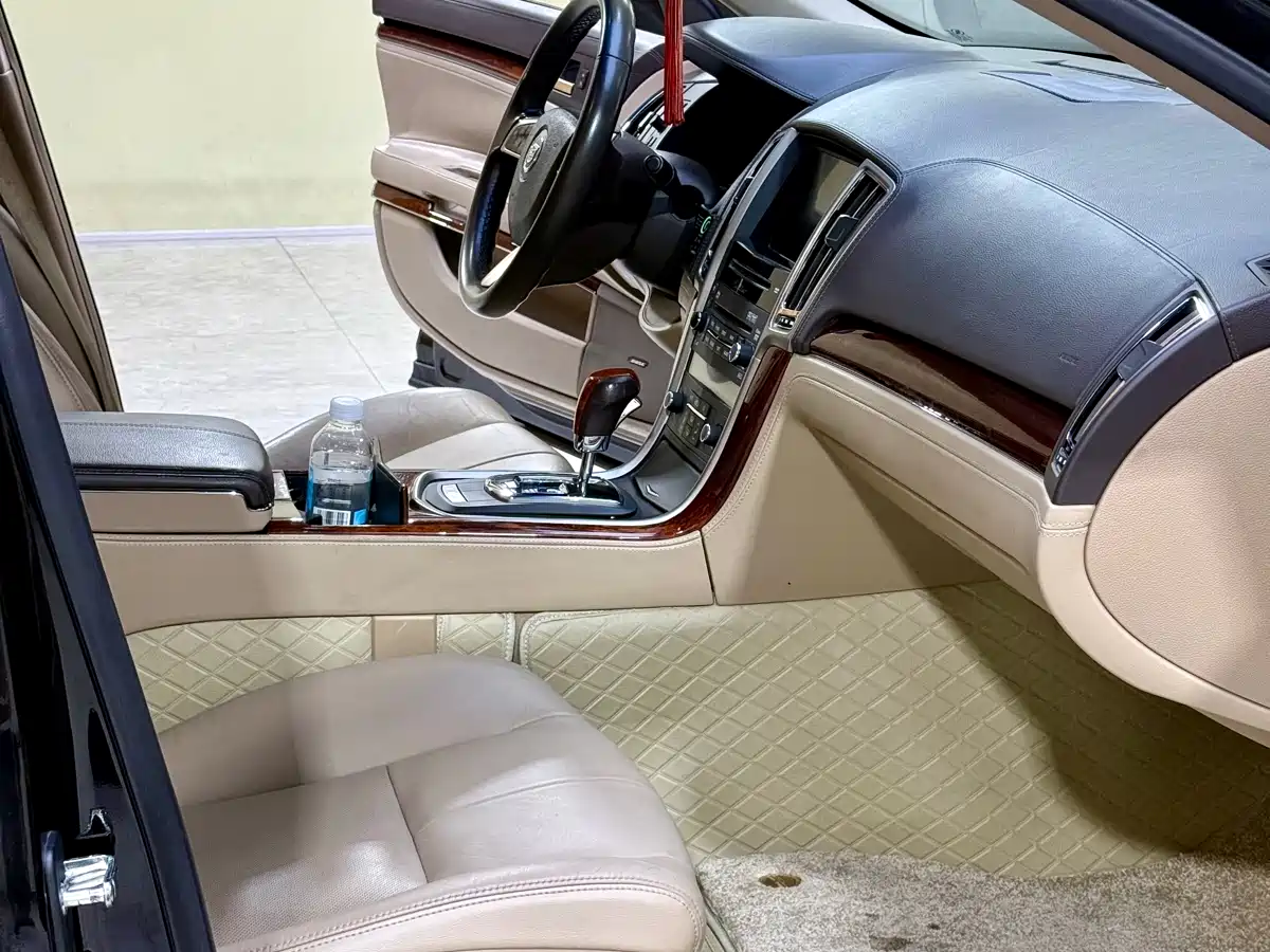 Cadillac SLS 2012 2.0T Comfort фото 7