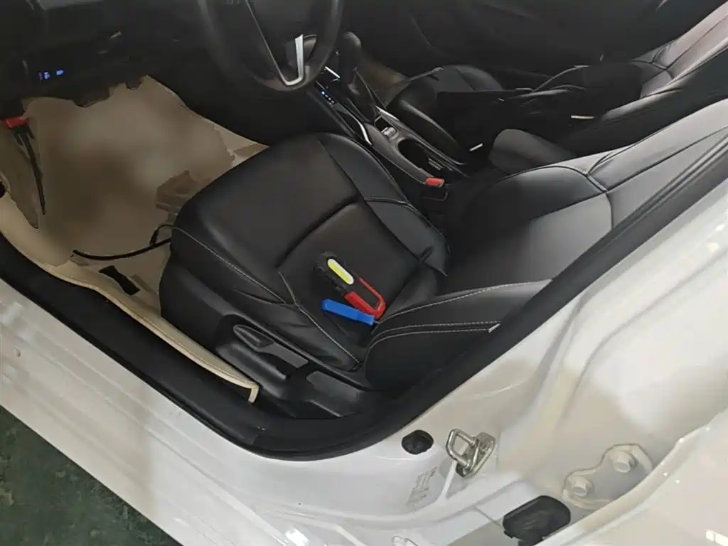 Toyota Levin 2022 185T CVT Luxury Edition фото 15