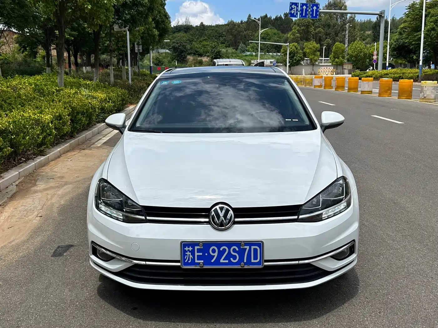 Volkswagen Golf 2020 Beloved Edition 280TSI DSG Comfort фото 2