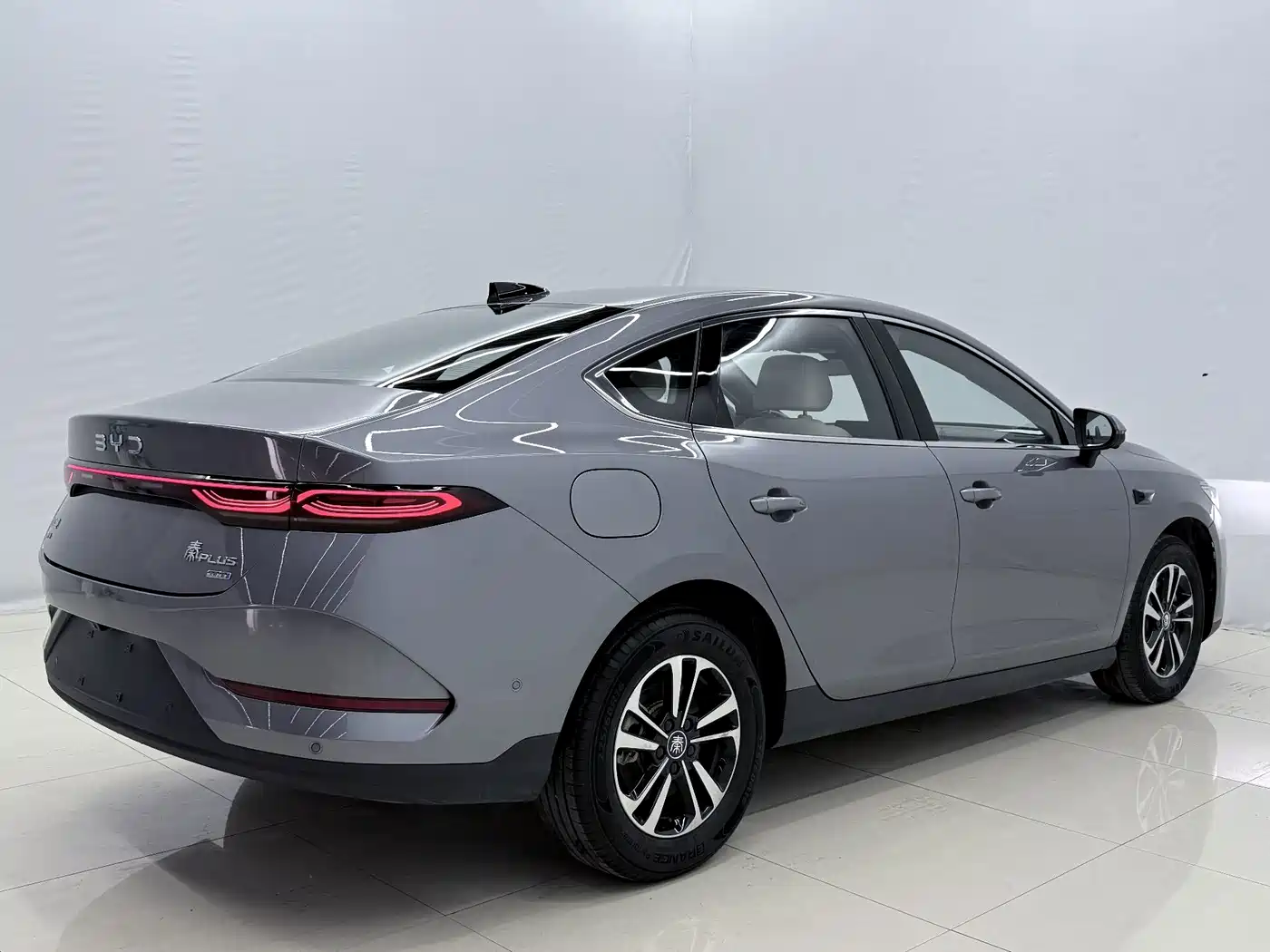 BYD Qin PLUS 2026 2025 DM-i Smart Drive Edition 120KM Surpassing Type