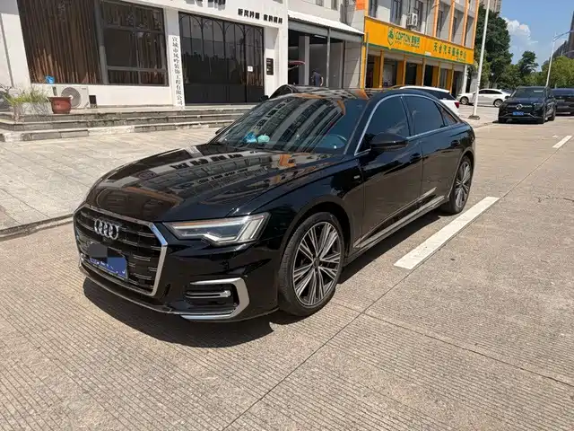 Audi A6L 2022