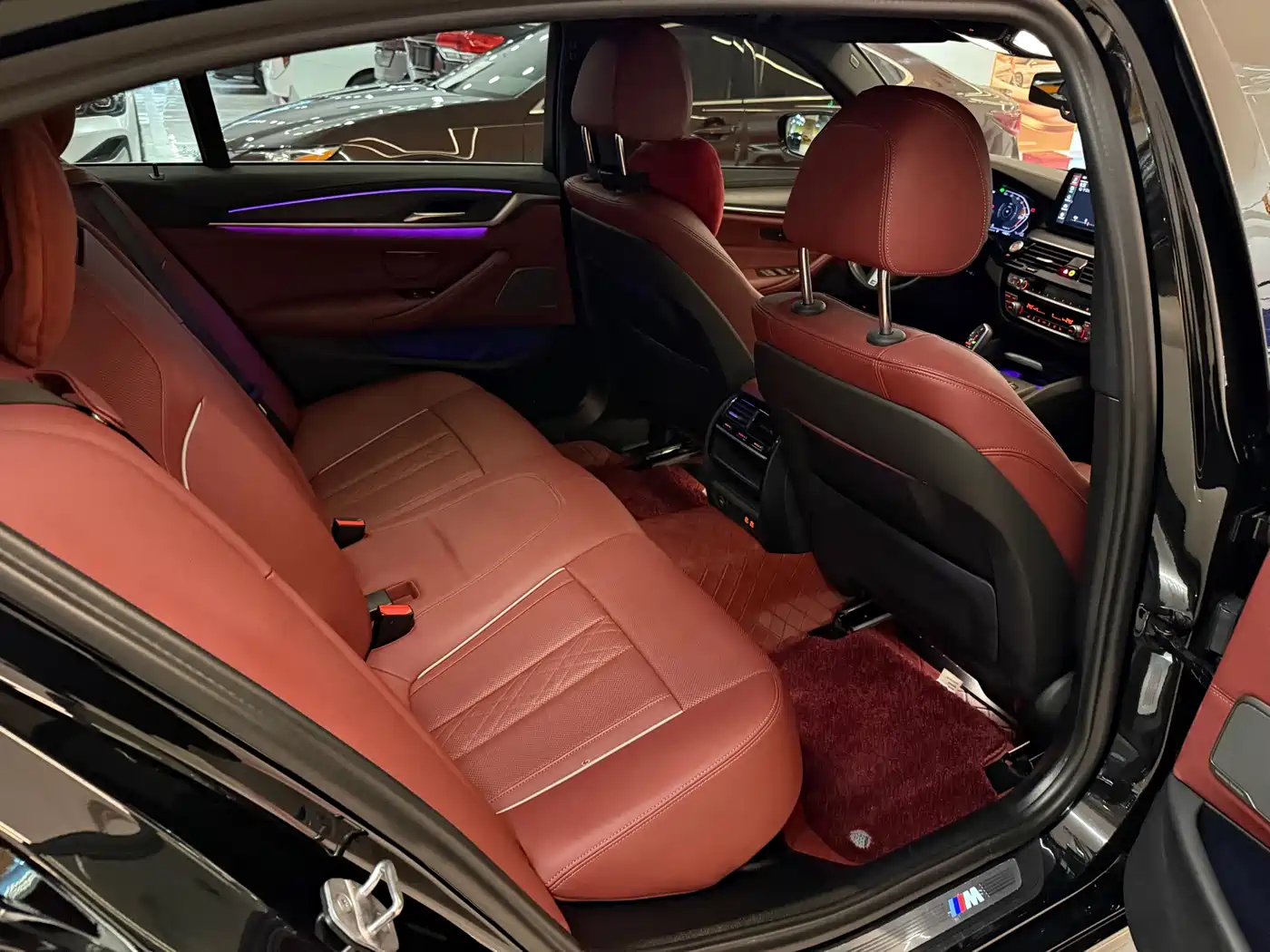 BMW 5 Series 2022 530Li Leading M Sport Package фото 8