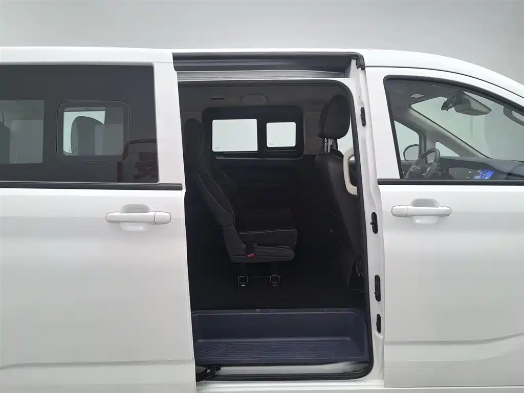 BAW RUISHENG ACE M7 NEW ENERGY