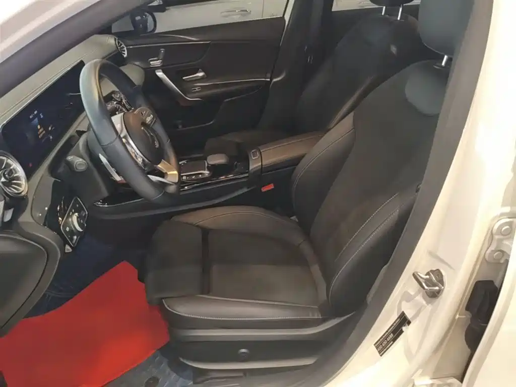 MERCEDES-BENZ CLASS A