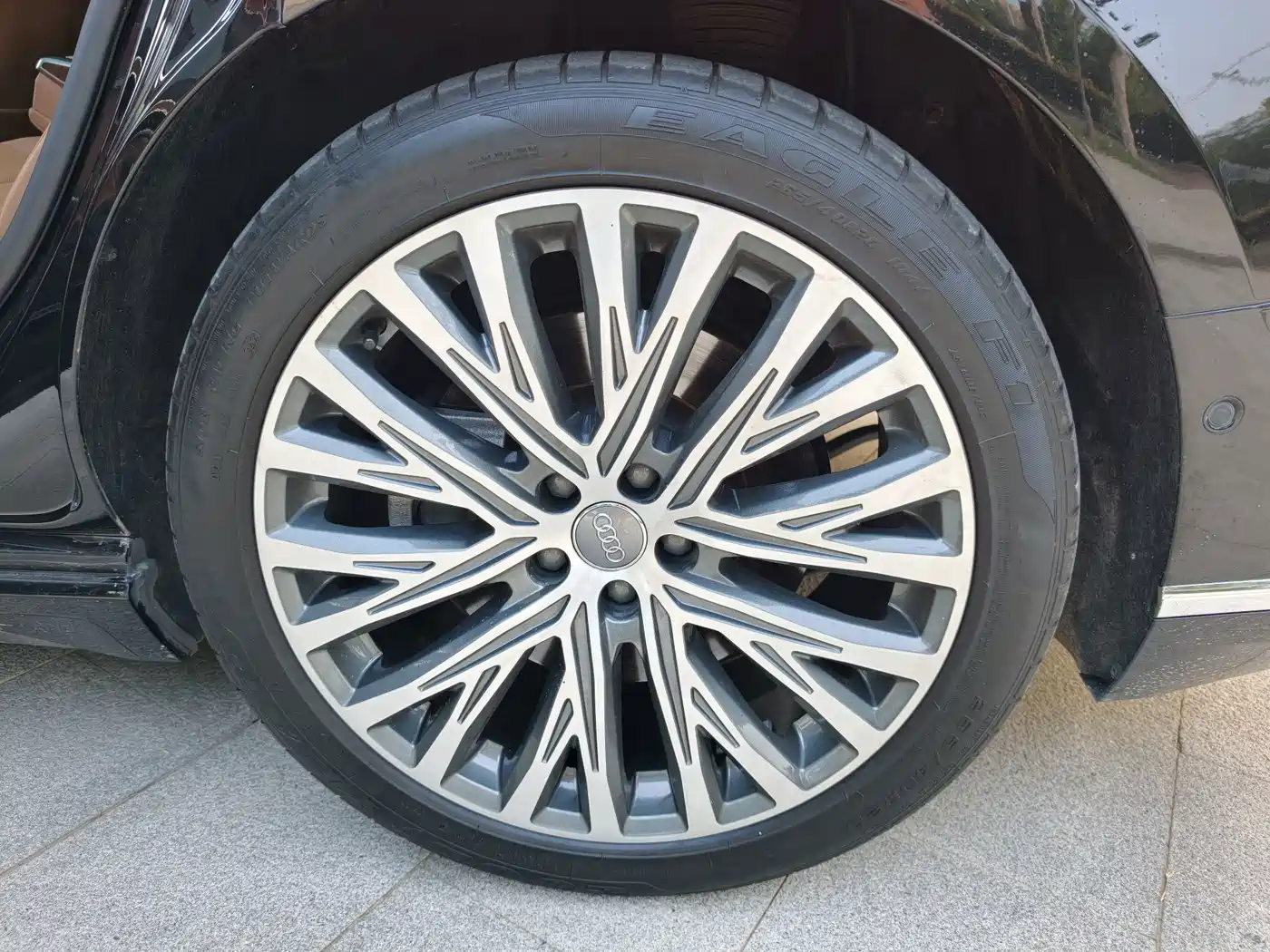 Фото 31 - Audi A8