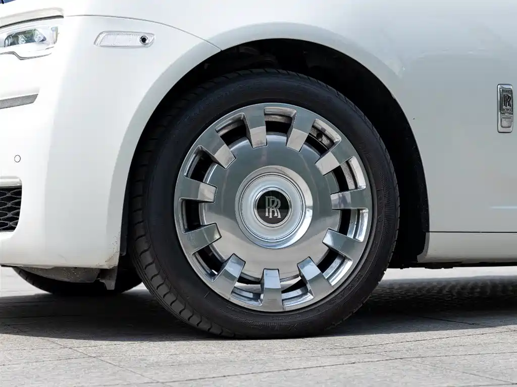 Фото 8 - Rolls-Royce Ghost