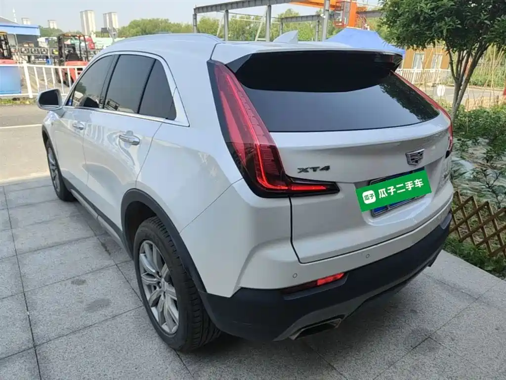 Cadillac XT4 2018 28T FWD Leading Edition фото 5