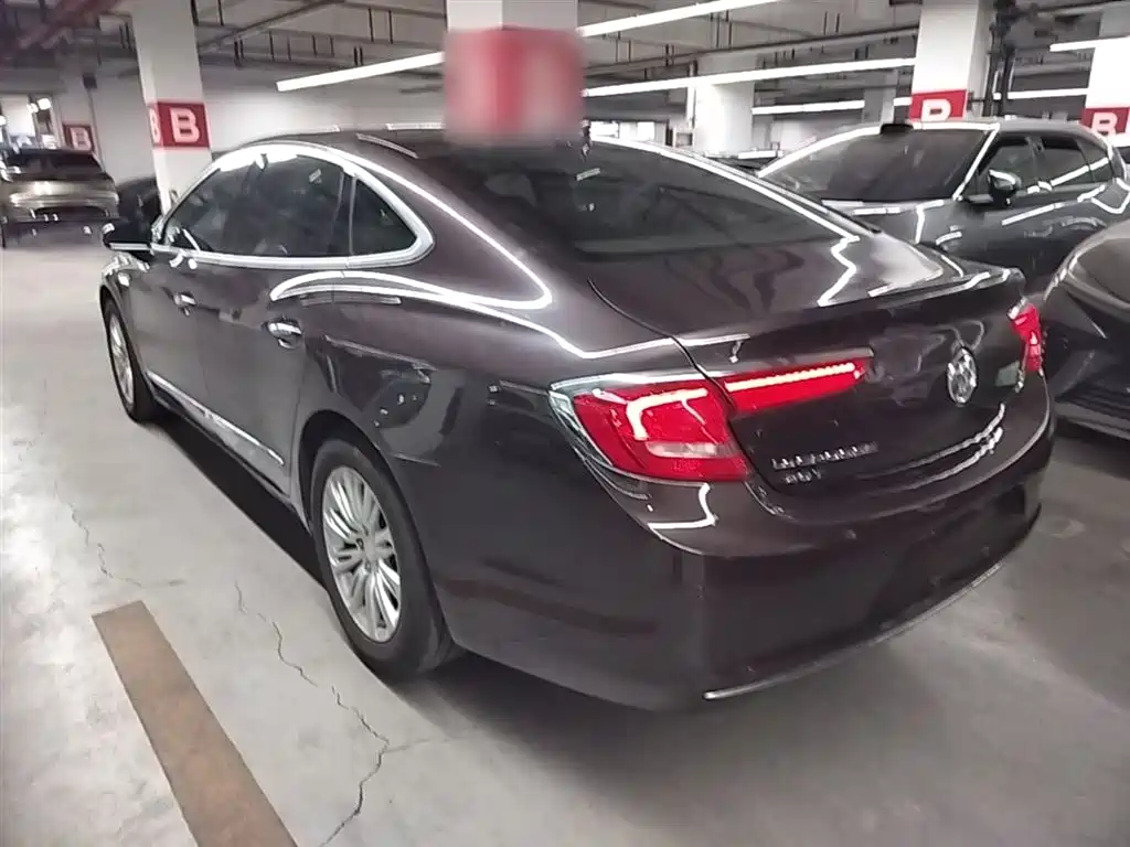 Buick LaCrosse 2018 Model 20T Elite Edition фото 5