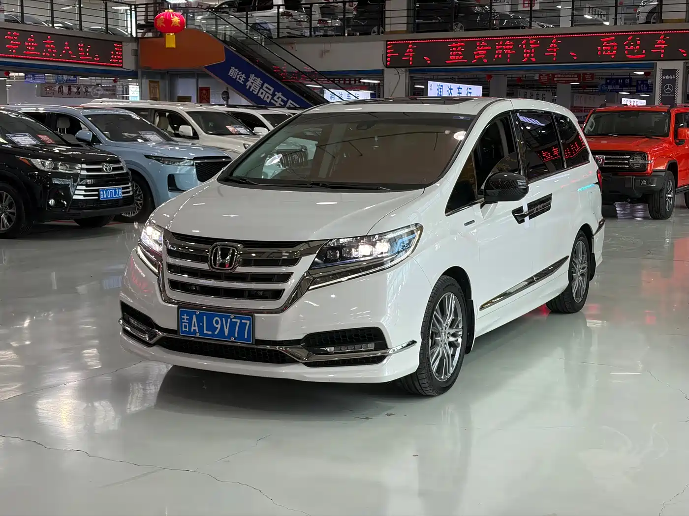 Honda Elysion 2019 2.0L Hybrid Luxury Edition