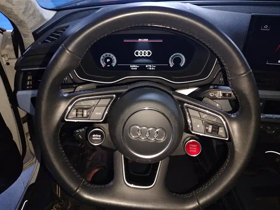 Audi A4L 2020 40 TFSI quattro Luxury Dynamic фото 15