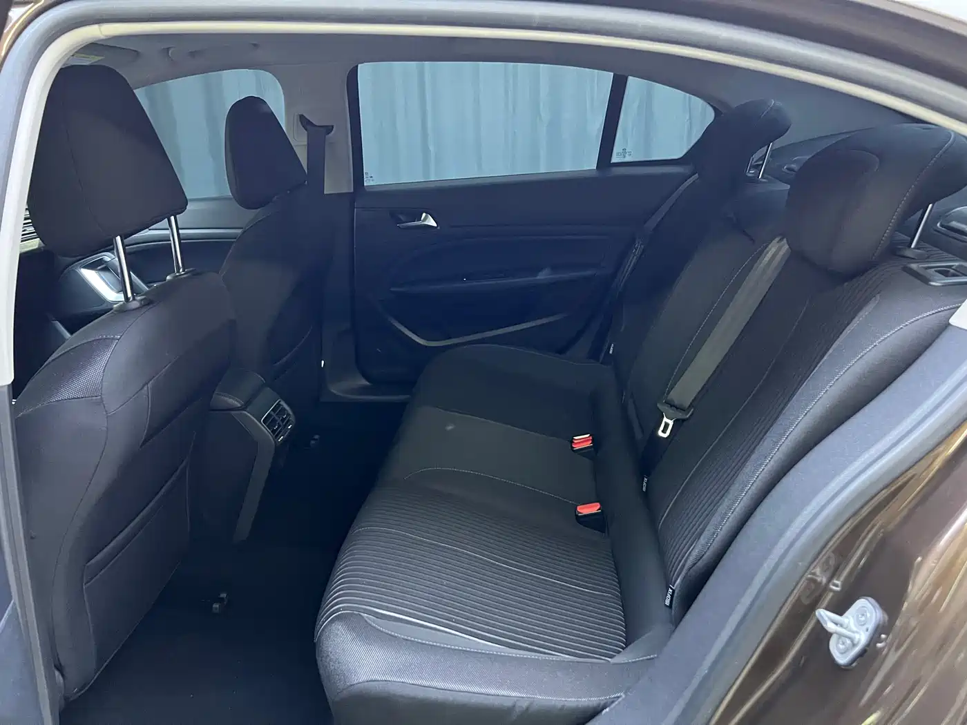 Peugeot 408 2014 1.8L Automatic Luxury Edition фото 17