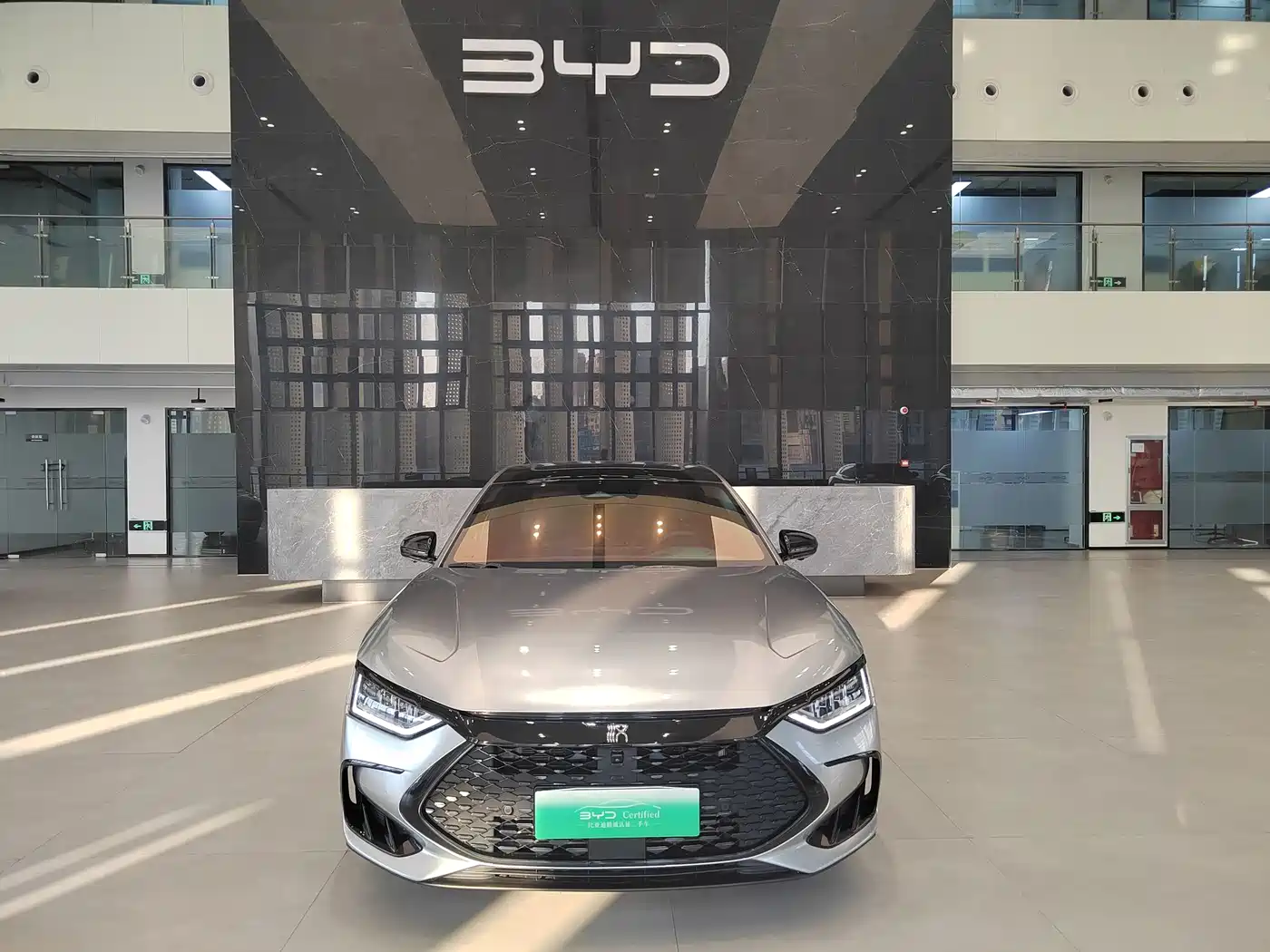 BYD Han 2024 DM-i Glory Edition 121KM Honor фото 2