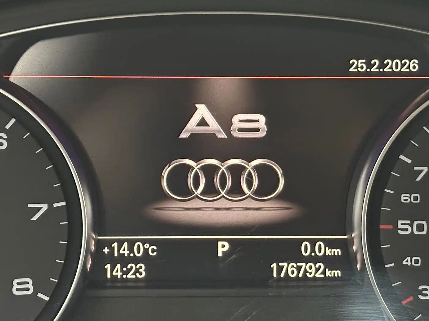 Audi A8 2014 A8L 45 TFSI quattro Luxury фото 20