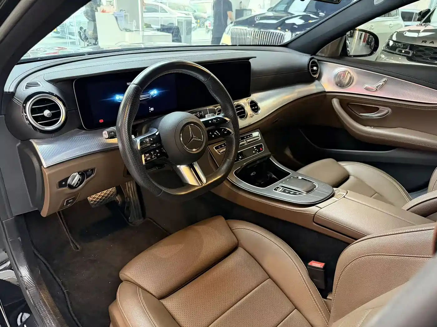 Mercedes-Benz E-Class 2023 E 260 L Sport фото 8