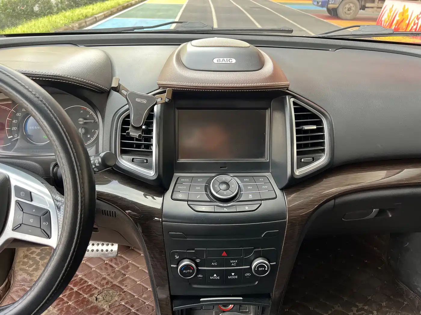 صورة 14 - BAIC Huansu S6