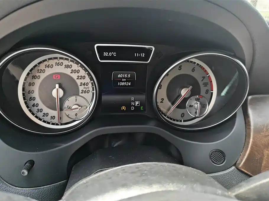 Mercedes-Benz GLA 2015 GLA 260 4MATIC Sport фото 14