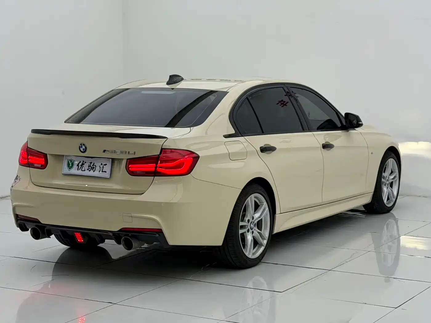 BMW 3 Series 2018 320Li Leading M Sport Package фото 5