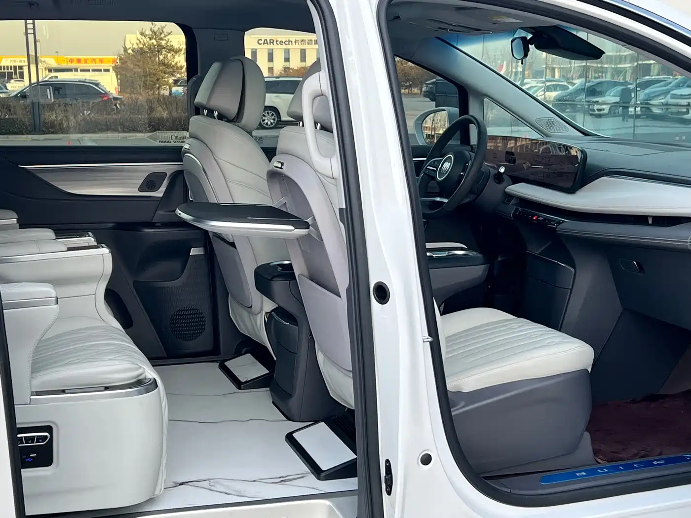 Buick GL8 2025 Model Landglory Smart Edition фото 15